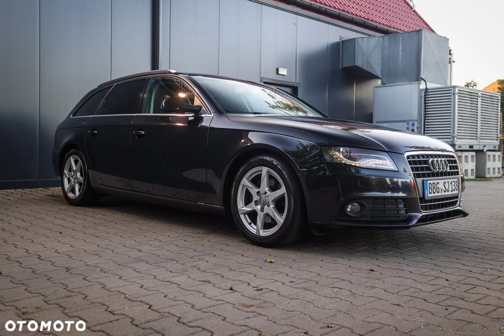 Audi A4 Avant 2.0 TDI DPF Ambition - 6
