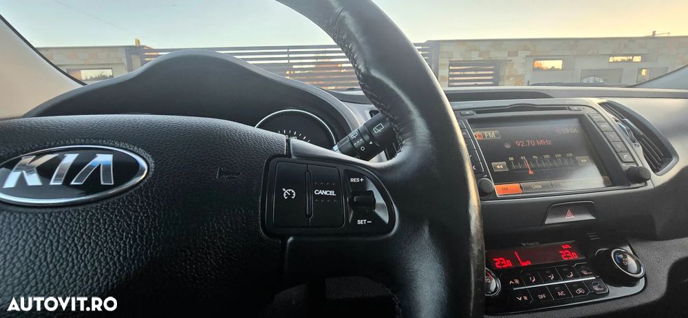 Kia Sportage 2,0 CRDI AWD Aut. Platinum - 28