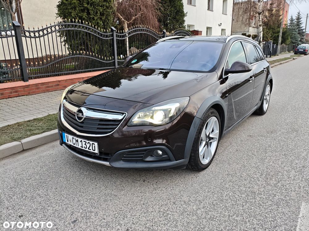 Opel Insignia 2.0 CDTI 4x4 Automatik Sport - 2