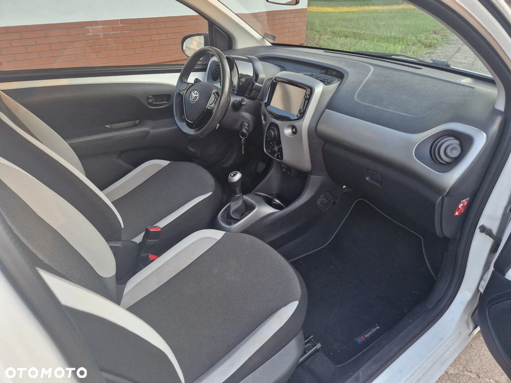 Toyota Aygo x-cite - 8