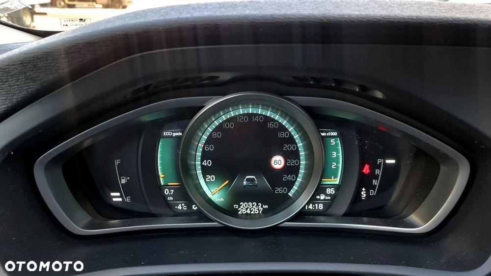 Volvo V40 Cross Country D3 Geartronic Summum - 25