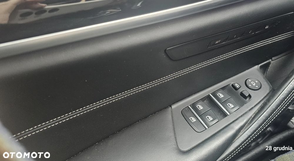 BMW Seria 5 530e iPerformance Luxury Line - 10