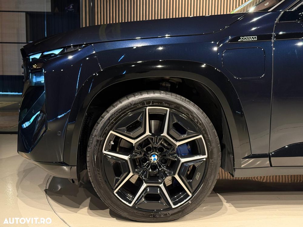BMW XM - 13