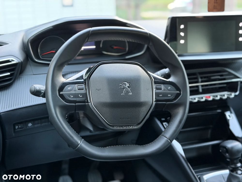 Peugeot 2008 1.2 PureTech Active S&S - 31