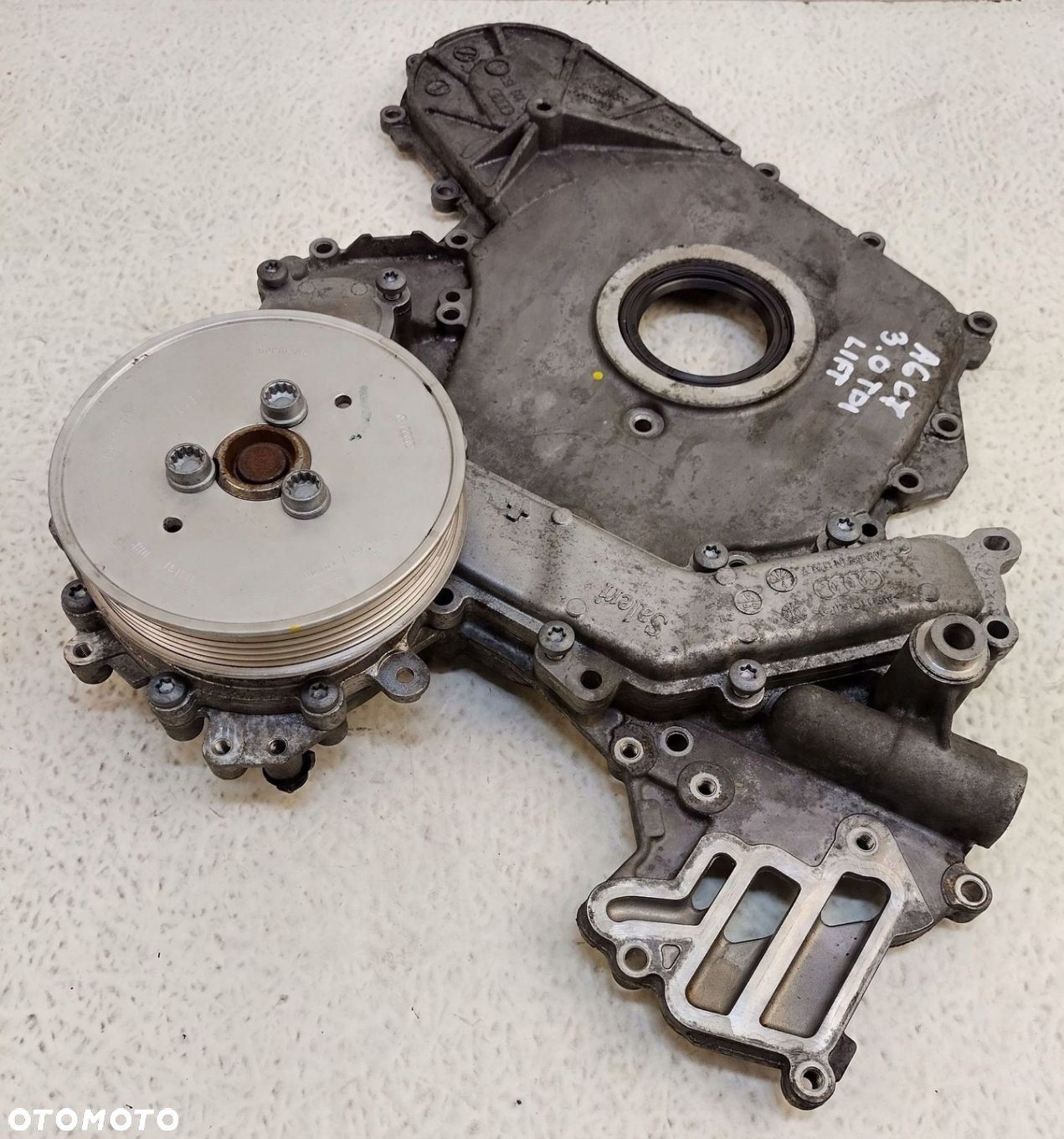 AUDI A6 S6 C7 4G LIFT 15-18 3.0 TDI POKRYWA ROZRZĄDU Z POMPĄ 059103153CJ - 2