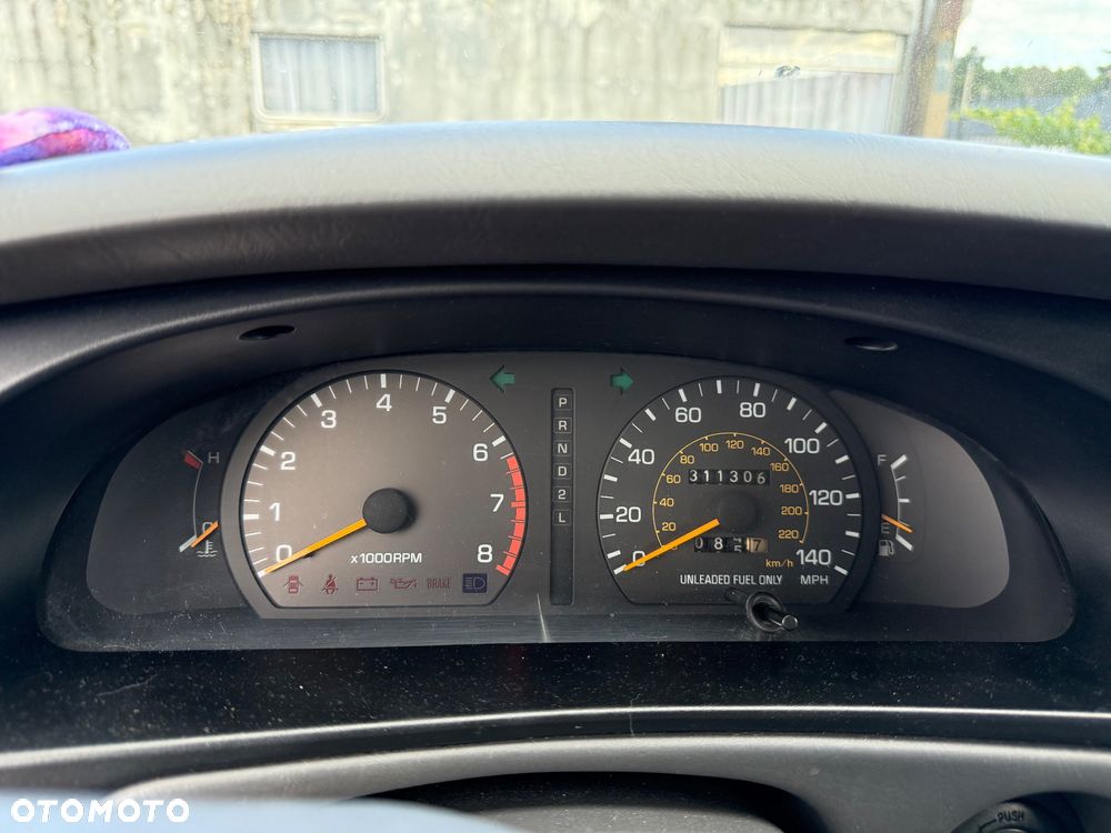 Toyota Camry - 18