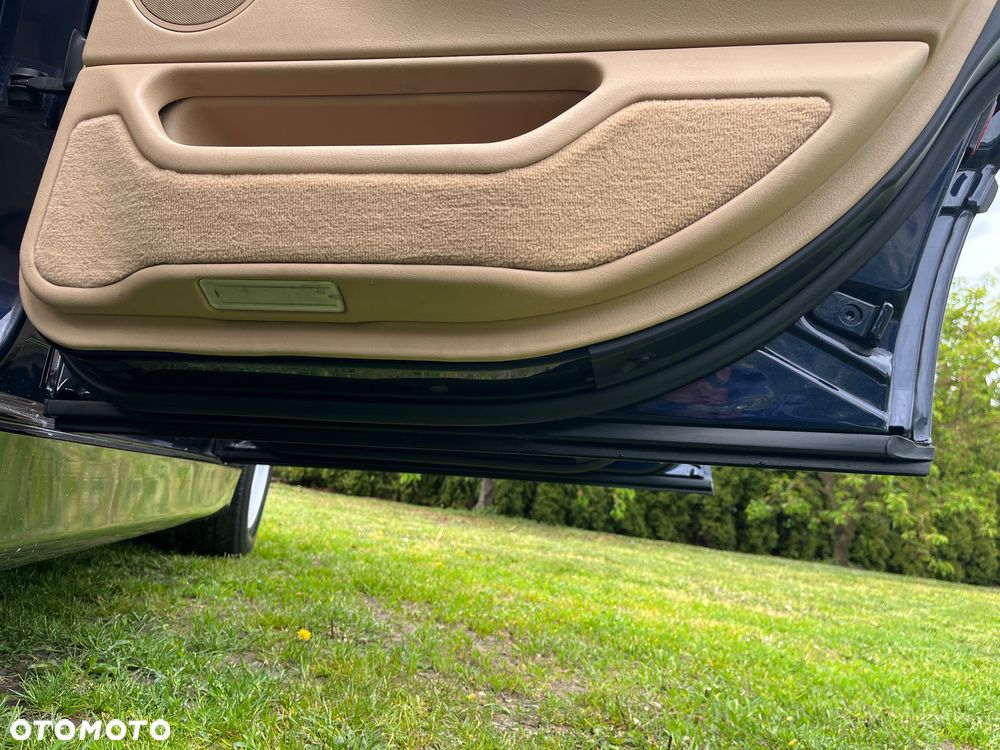 BMW Seria 7 740i - 29