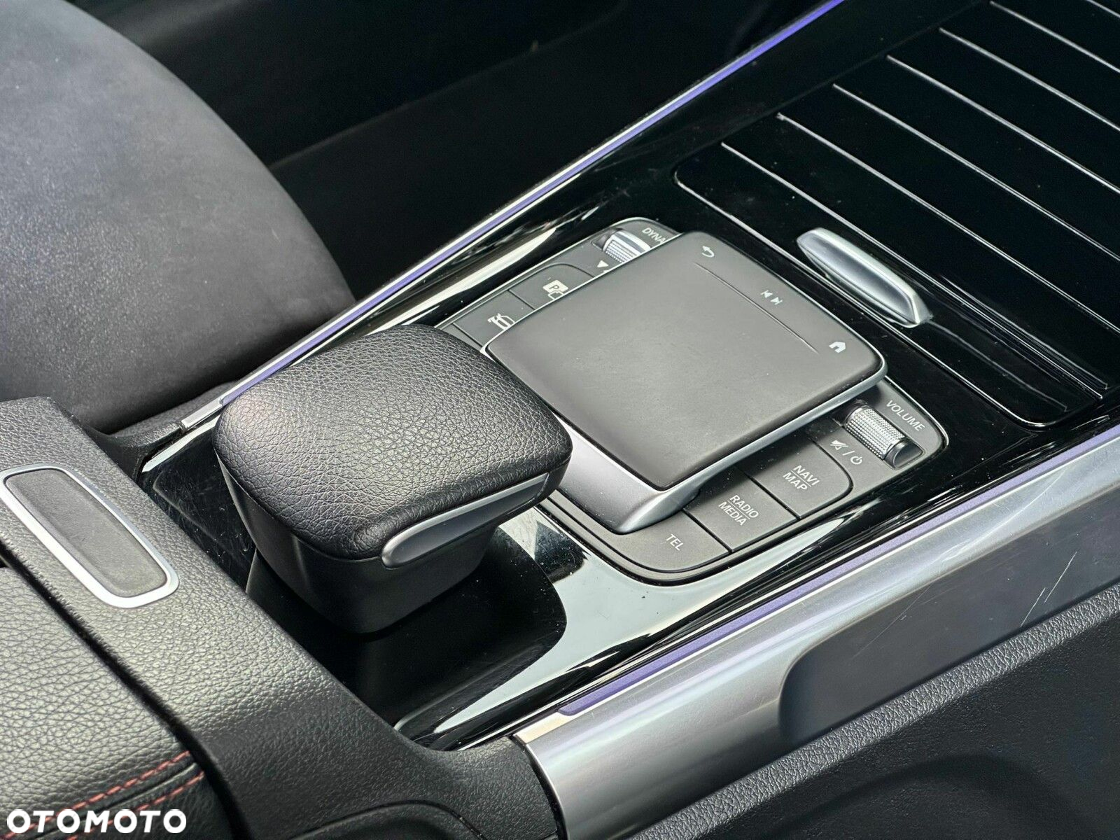 Mercedes-Benz GLB - 18