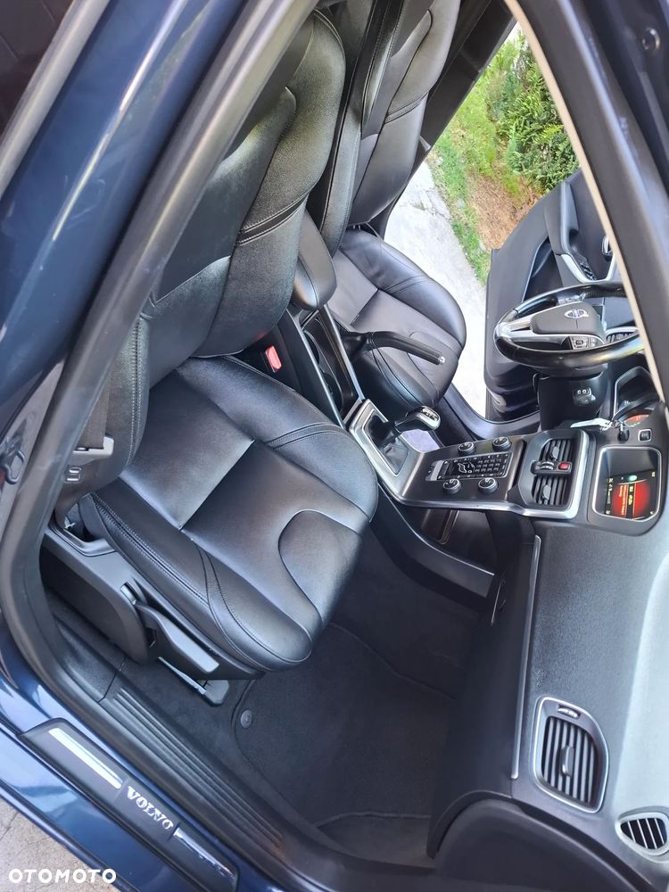 Volvo V40 D4 Ocean Race - 12