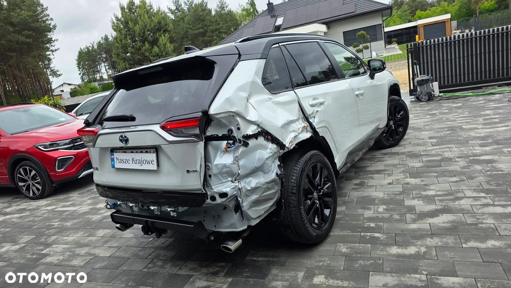 Toyota RAV4 - 11