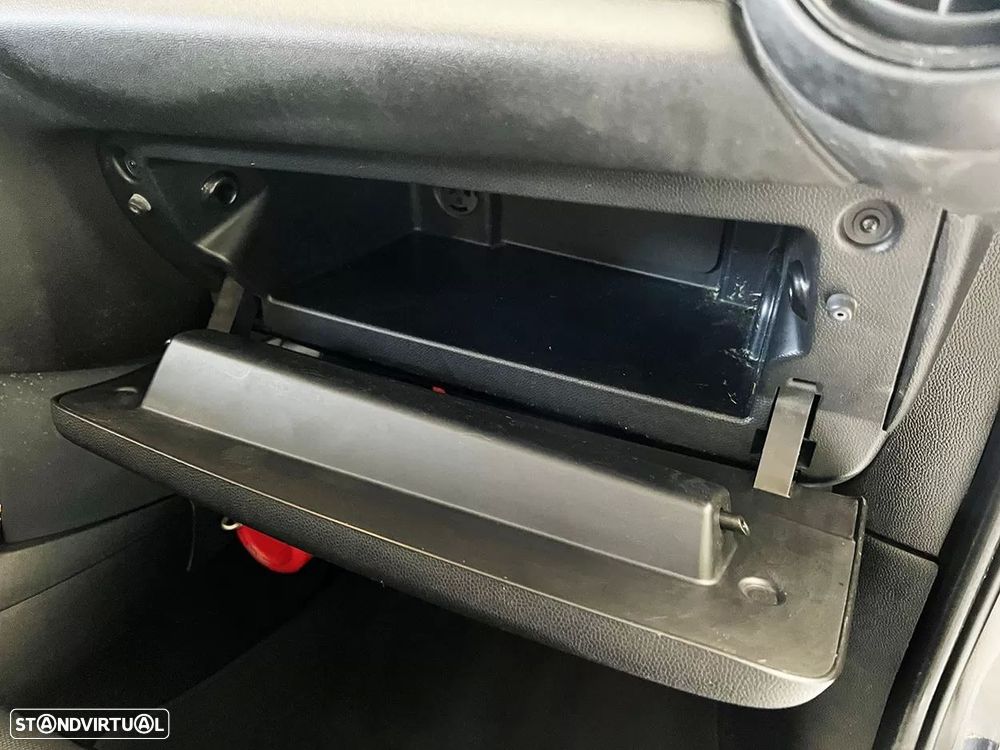 MINI 5 Portas One D - 18