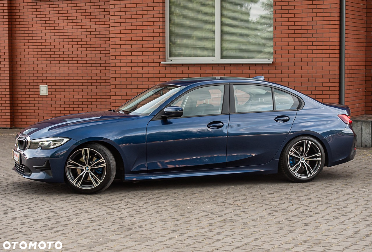 BMW Seria 3 320d M Sport - 5