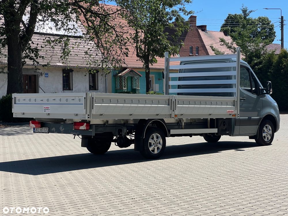 Mercedes-Benz Sprinter - 5