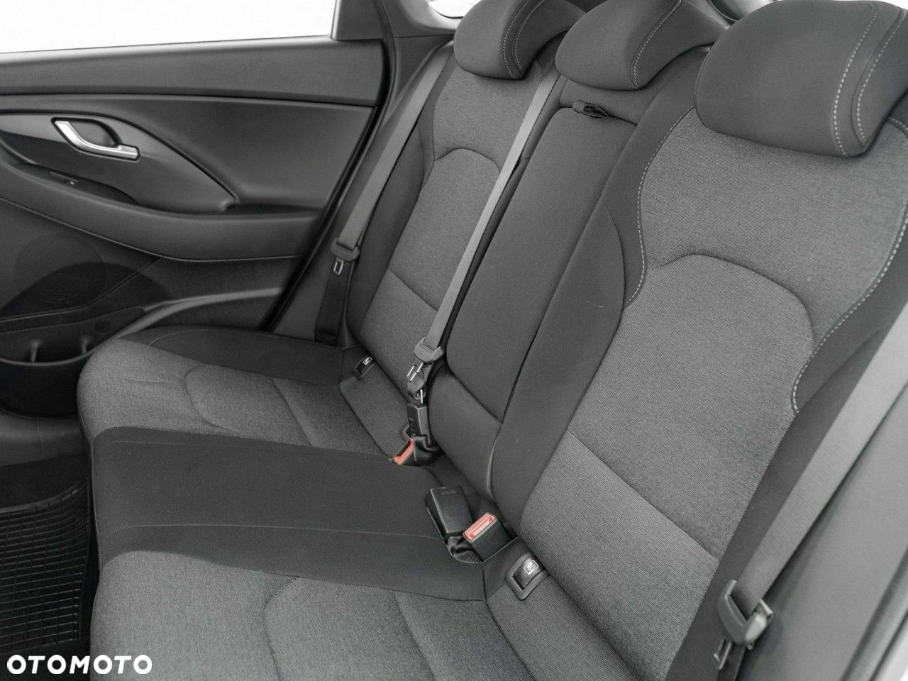 Hyundai i30 1.5 DPI Smart - 29