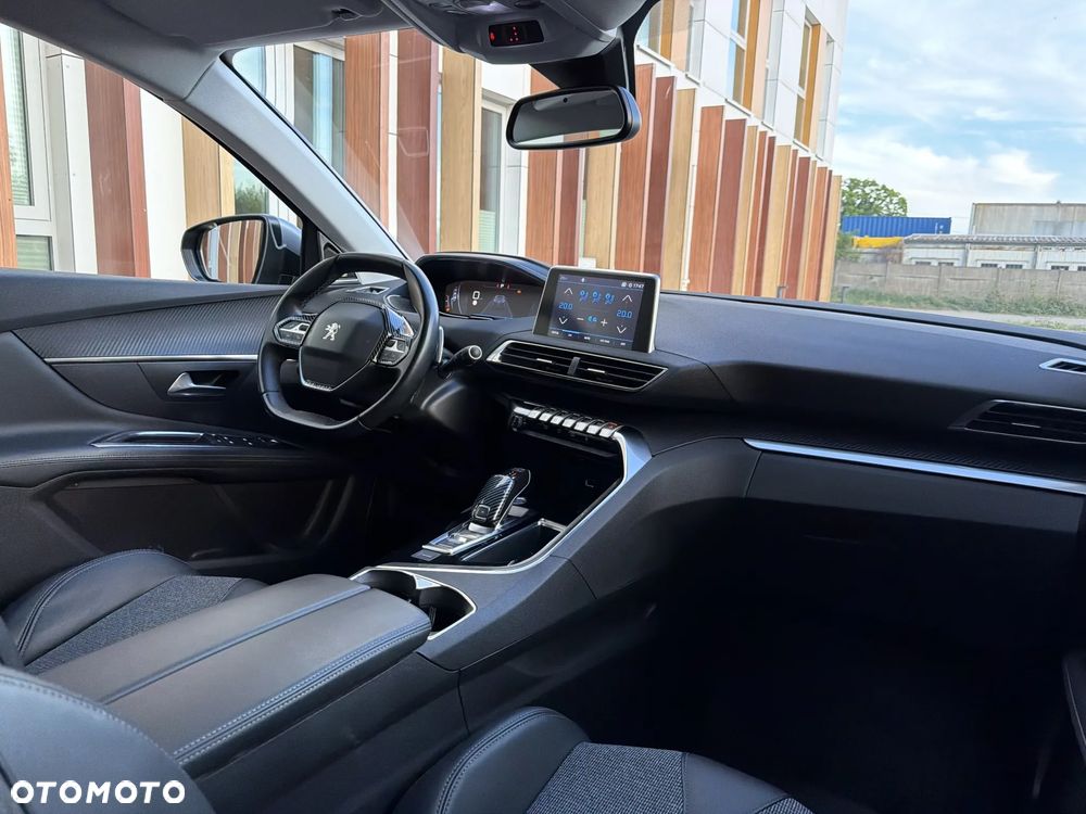 Peugeot 3008 BlueHDi 130 Stop & Start EAT8 Allure - 17