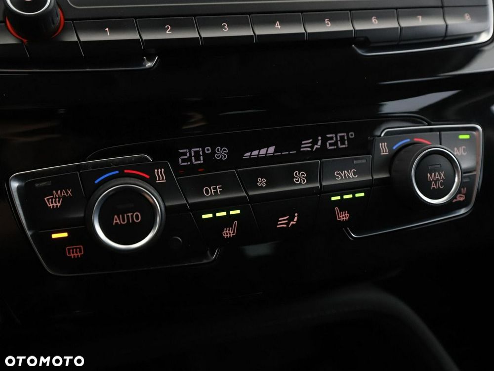 BMW X1 sDrive20d xLine - 27