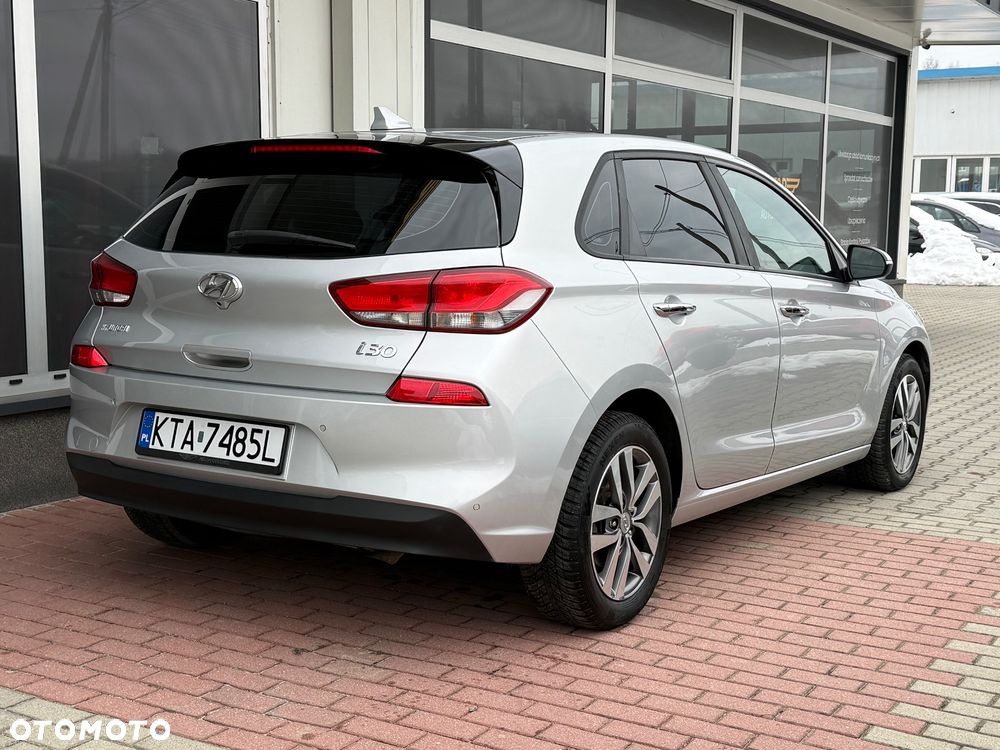 Hyundai i30 1.4 T-GDI DCT Premium - 4