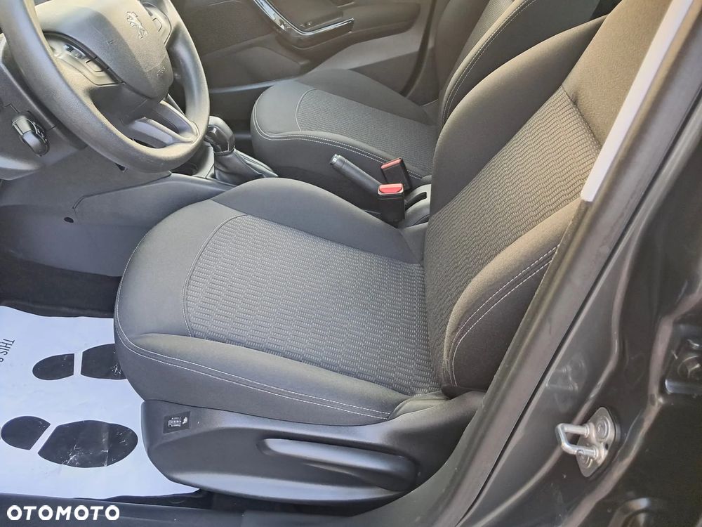 Peugeot 208 PureTech 82 Allure - 31