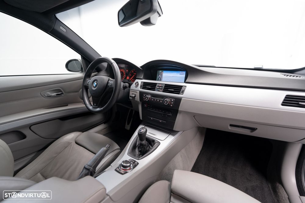 BMW 320 d Coupe - 2