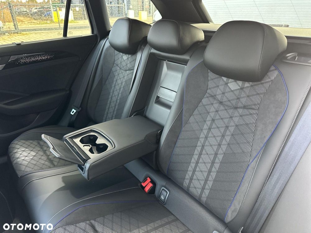 Volkswagen Passat Variant - 16