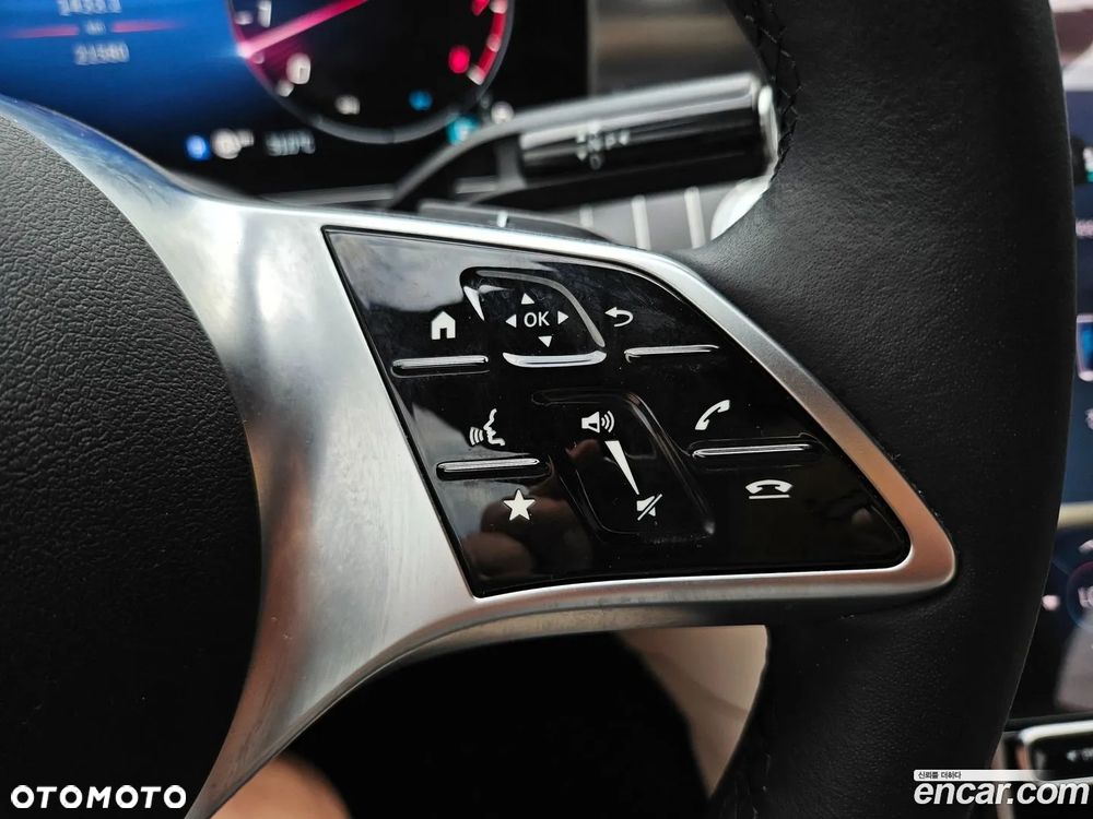 Mercedes-Benz Klasa C 300 4Matic 9G-TRONIC Avantgarde - 17