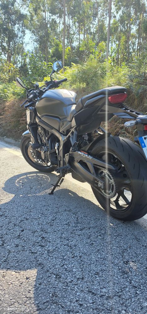 Honda CB 650R Black Edition (Quickshifter) - 9