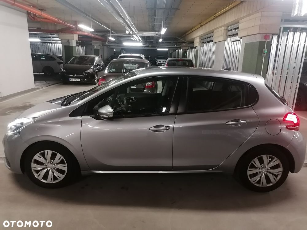 Peugeot 208 - 7