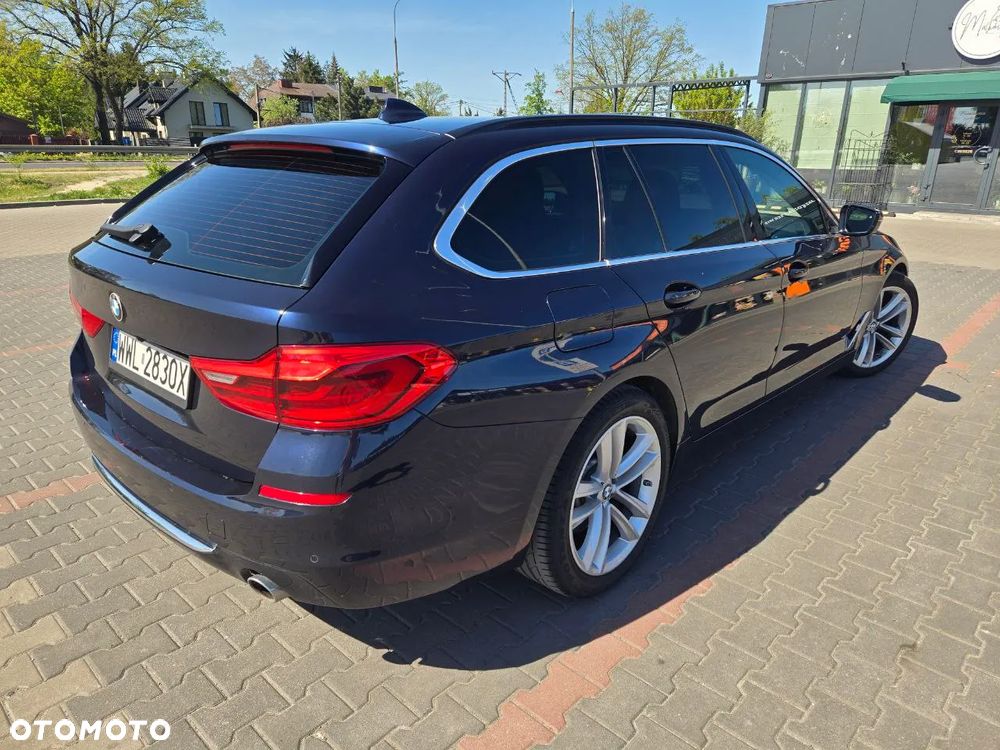 BMW Seria 5 530d Luxury Line - 4