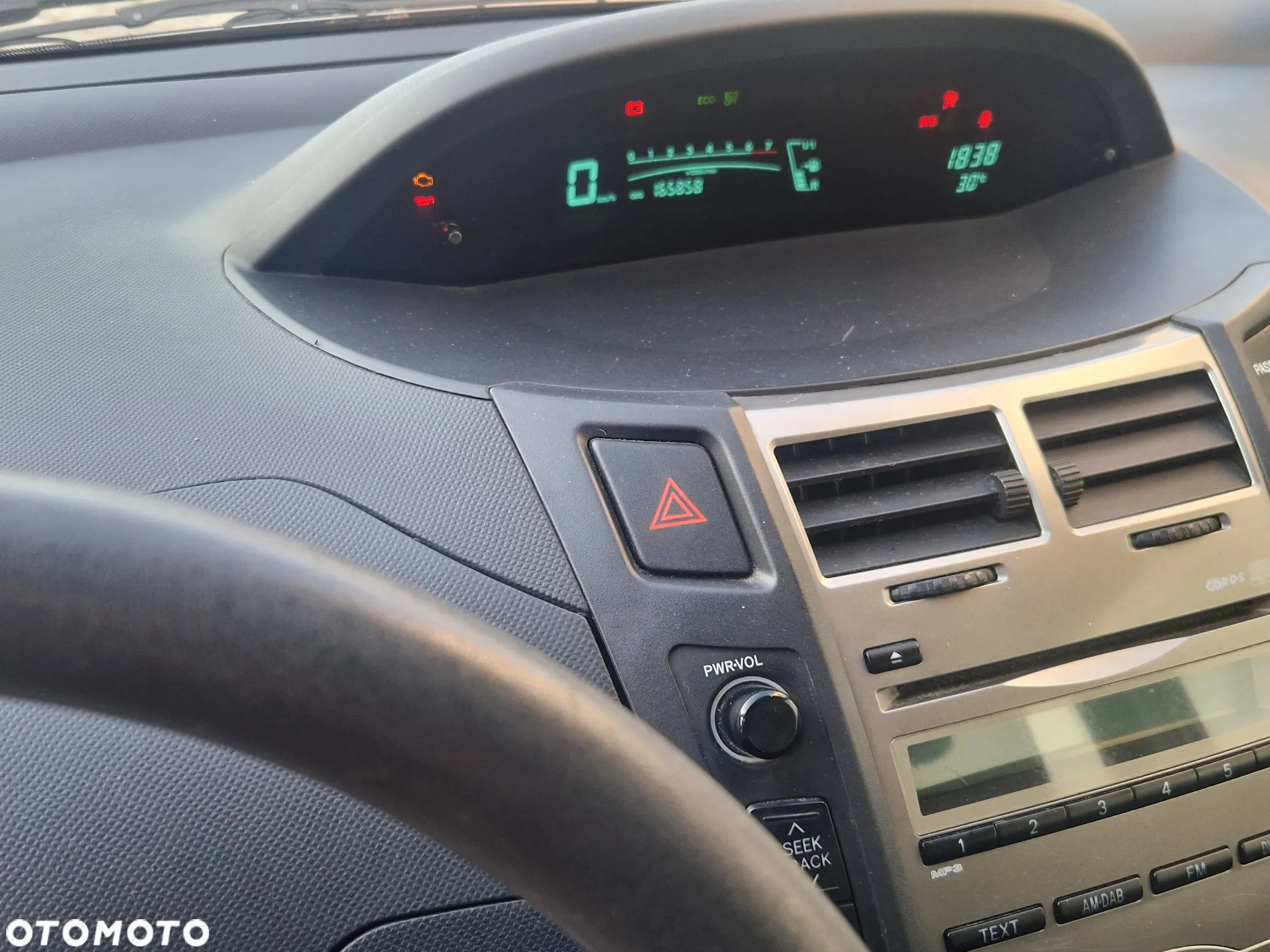 Toyota Yaris 1.33 Active - 11