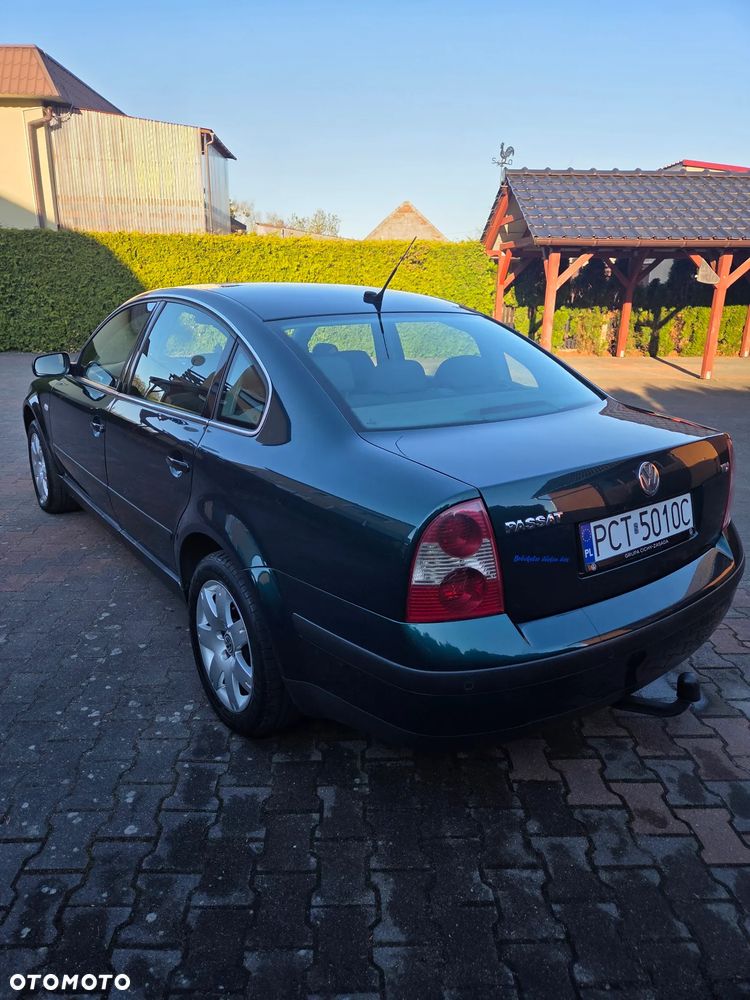 Volkswagen Passat 1.9 TDI Comfortline Family - 4