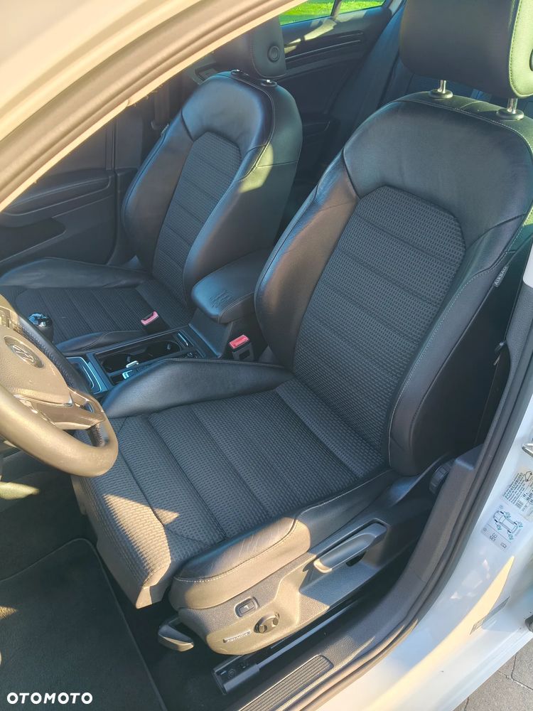 Volkswagen Golf 2.0 BlueTDI 4Motion Highline - 19