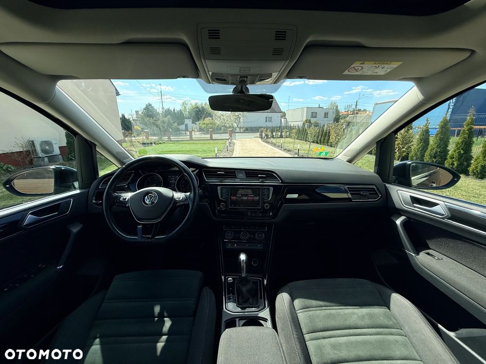 Volkswagen Touran 2.0 TDI BMT Highline DSG - 27