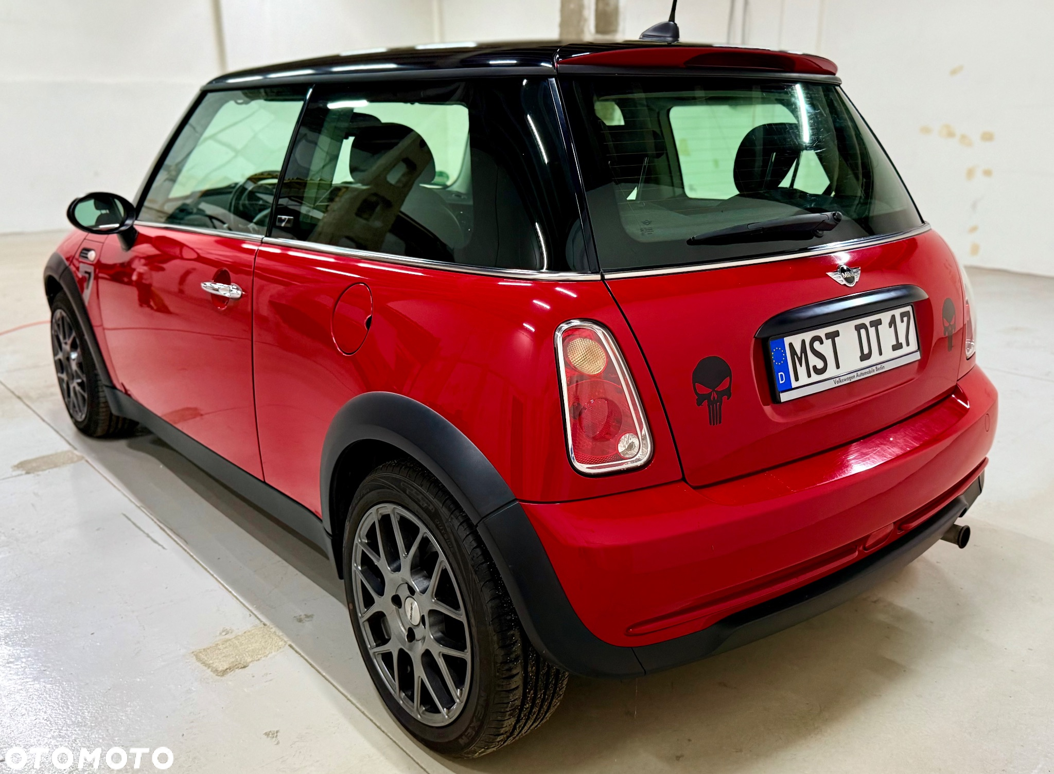 MINI ONE Seven - 11