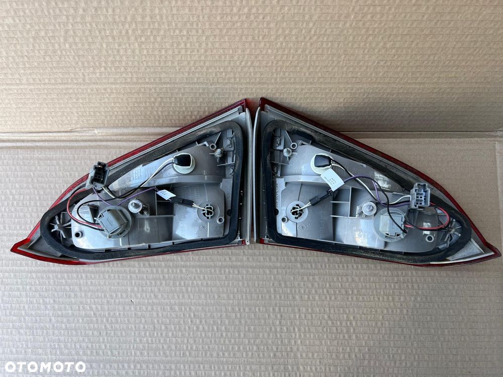 Lampa klapy Ford Focus Mk3 Prawa Lewa - 6