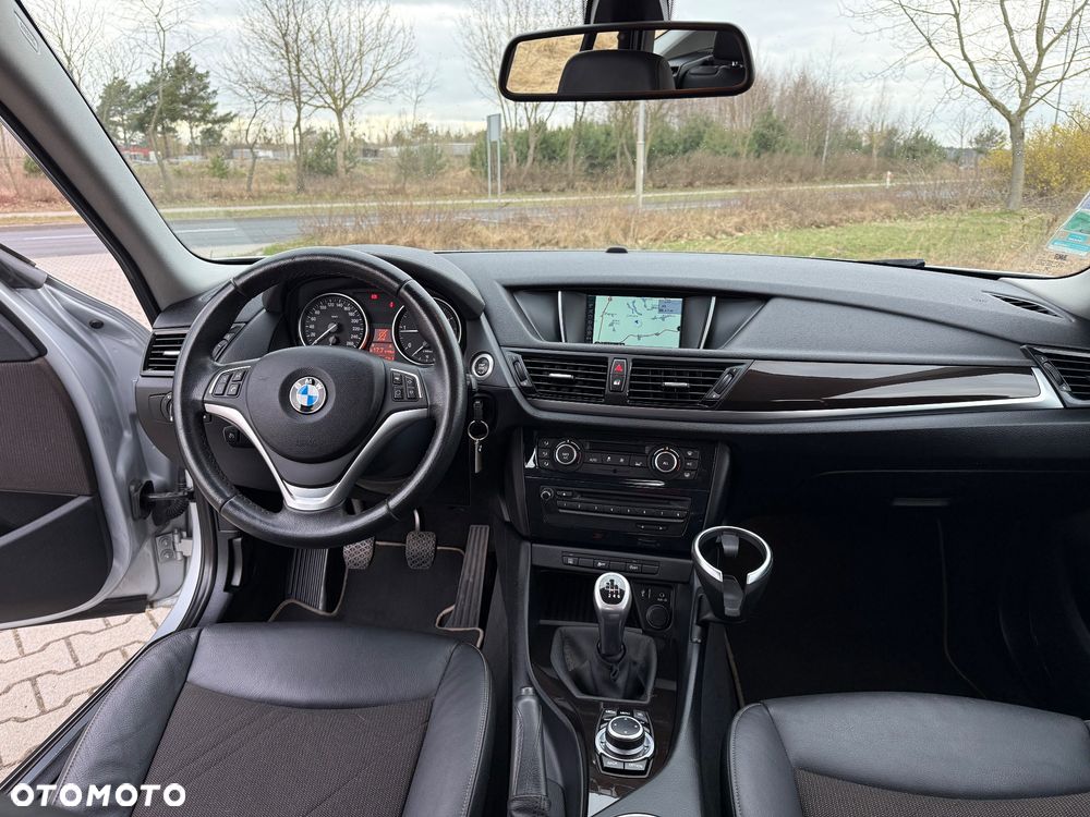 BMW X1 sDrive16d Sport Line - 26