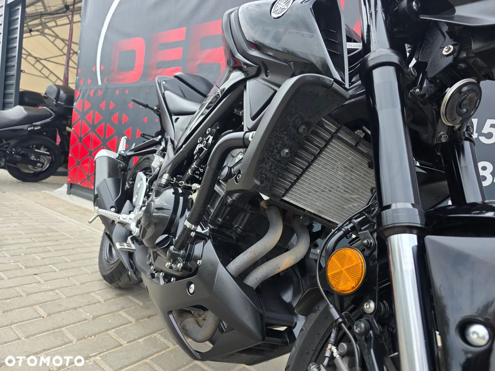 Yamaha MT - 28