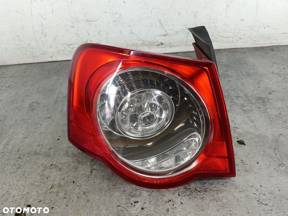 LAMPA TYLNA LEWA VW PASSAT B6 3C5945095C SEDAN - 1