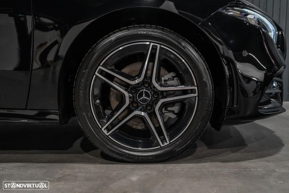 Mercedes-Benz A 250 Limousine e 8G-DCT AMG Line - 39