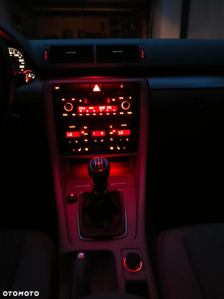 Audi A4 Avant - 8