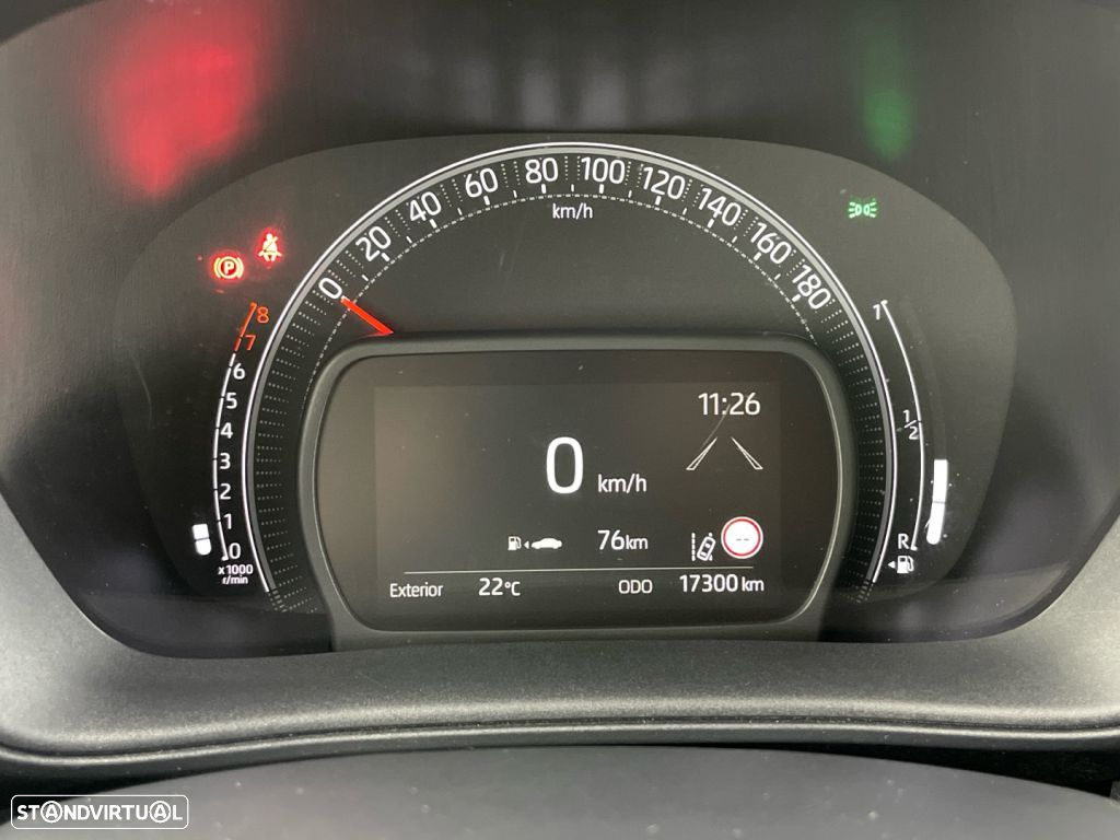 Toyota Aygo X 1.0 Envy - 9