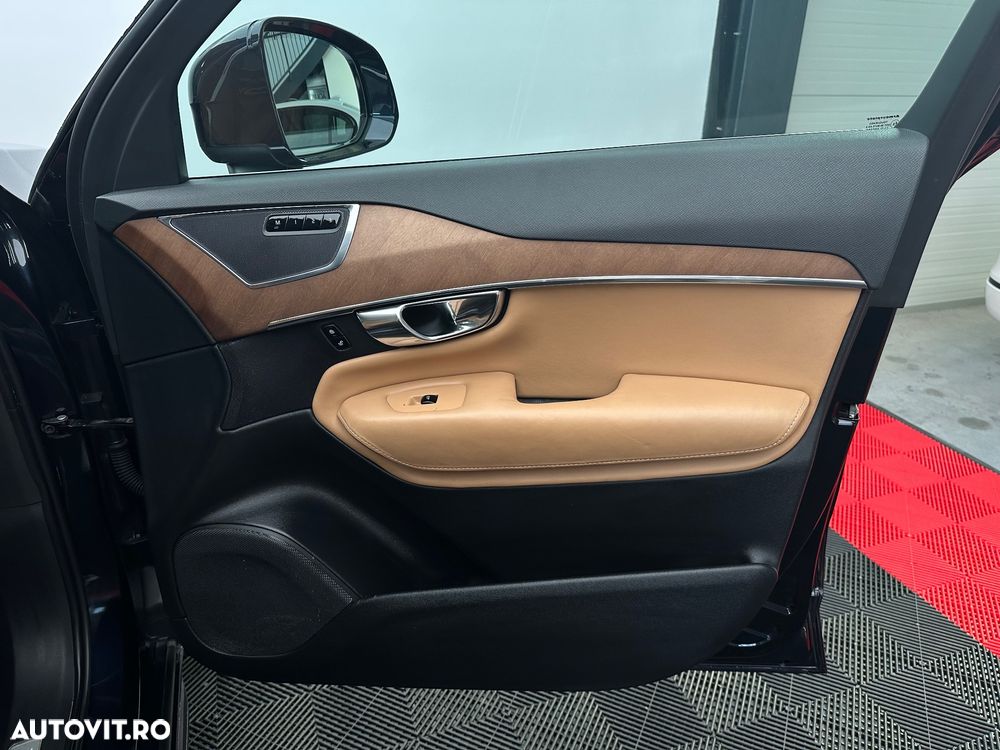 Volvo XC 90 D5 AWD Geartronic Inscription - 26