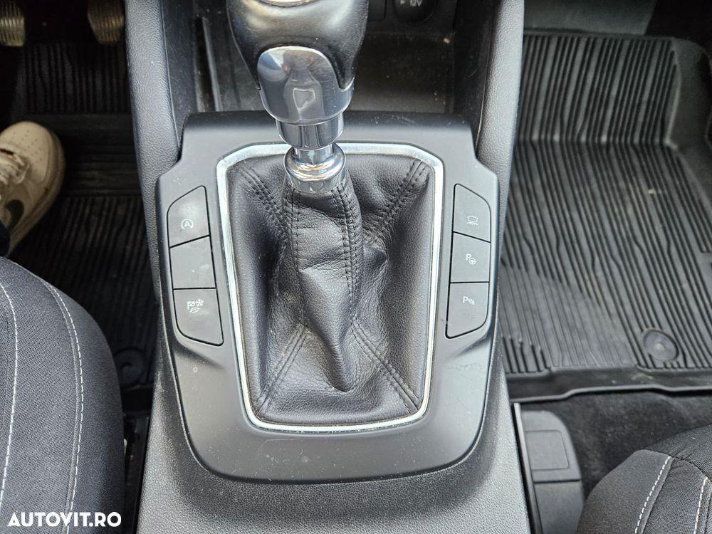 Ford Kuga 1.5 EcoBoost FWD Titanium - 20