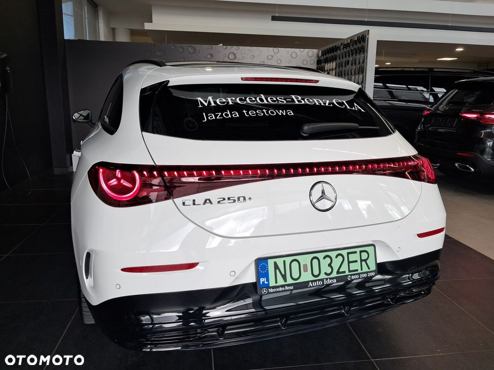 Mercedes-Benz CLA - 21