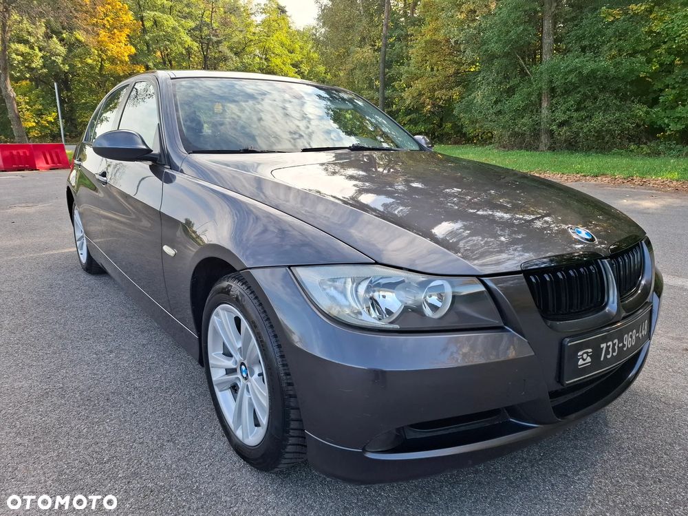BMW Seria 3 320i - 8
