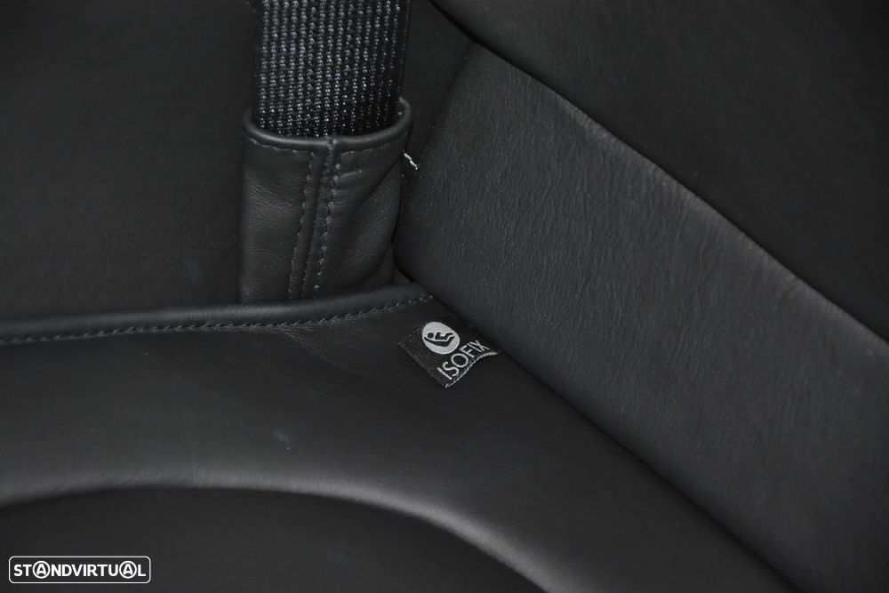 Aston Martin DBS Coupe Superleggera - 39