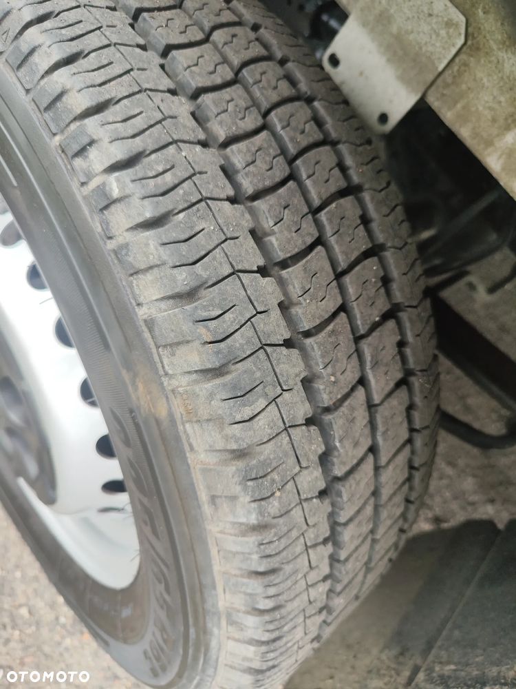 Iveco Daily 35S14 maxi brygadówka 7 osób - 20