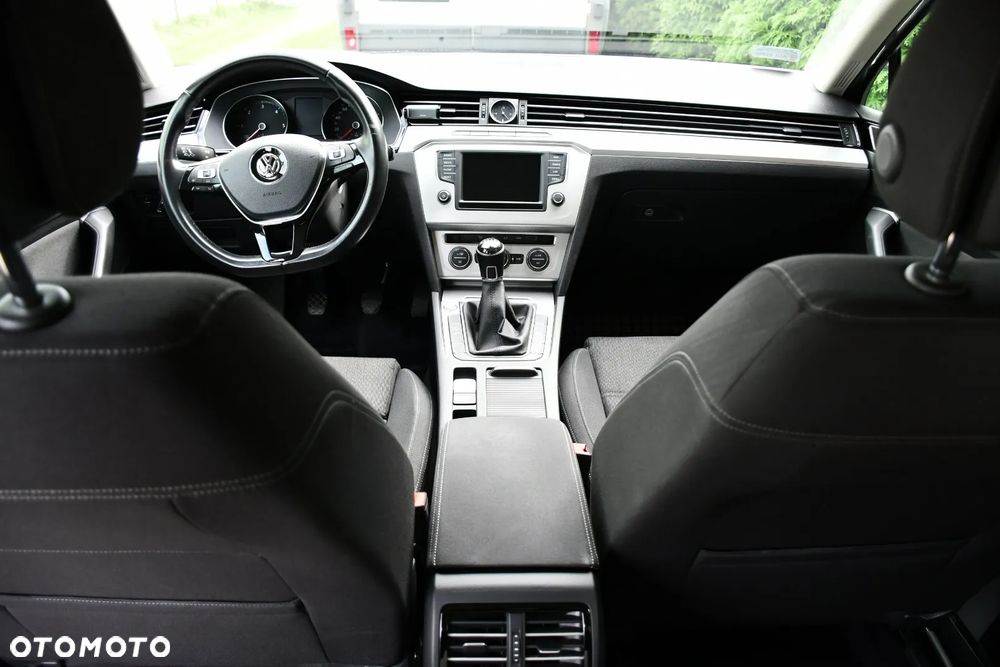 Volkswagen Passat 2.0 TDI BMT Comfortline - 6