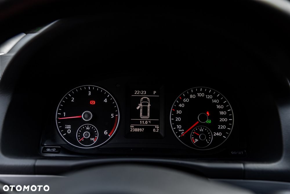 Volkswagen Touran 2.0 TDI DPF DSG Cup - 29