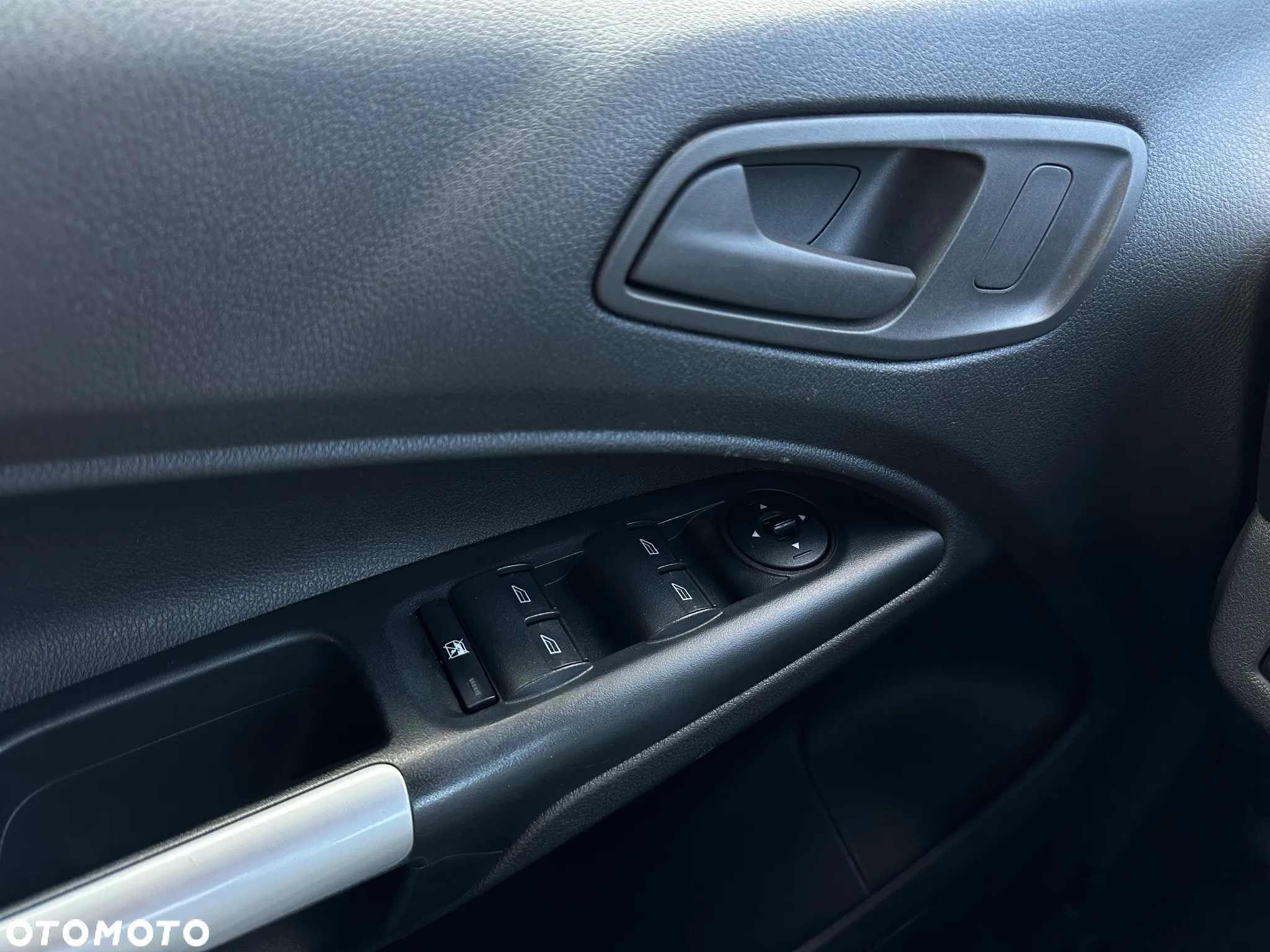 Ford Tourneo Connect 1.5TDCi Trend - 14