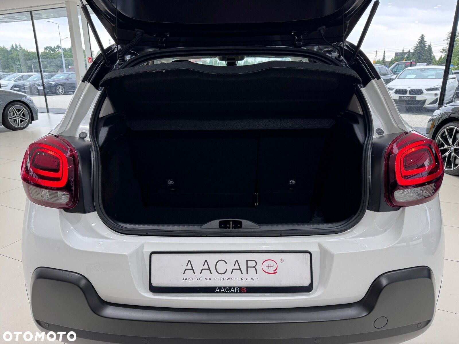 Citroën C3 1.2 PureTech Shine - 17